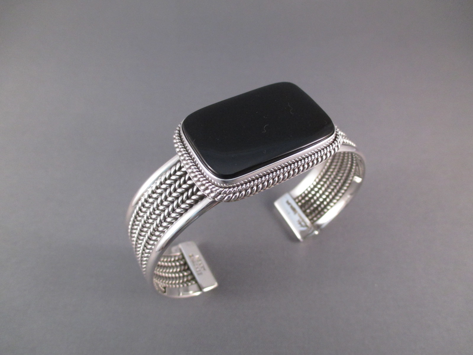 BR4286 Sterling Silver and Onyx Cuff Bracelet by Native American ...