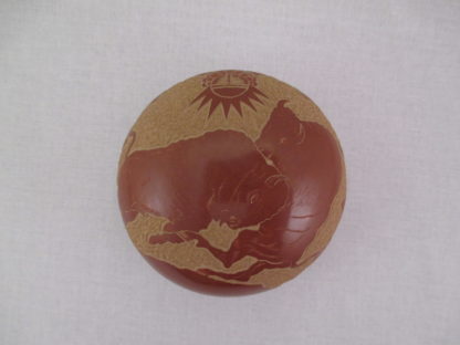Fighting Bison – Santa Clara Sgraffito Pottery by Goldenrod (Gloria Garcia)
