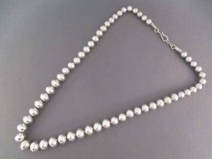 Polished Sterling Silver Bead Necklace (24″)