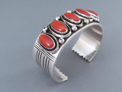 Leonard Nez Coral Bracelet