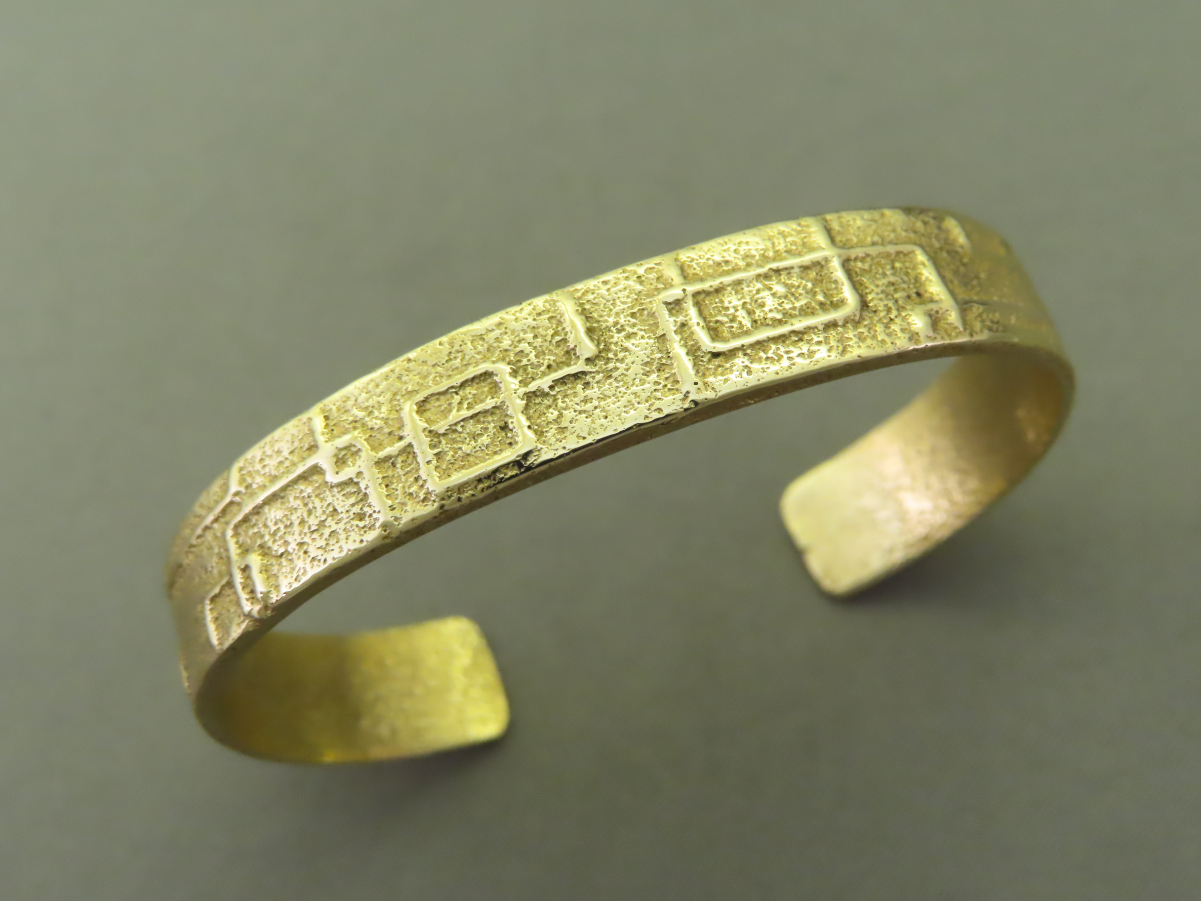 14kt Gold Bracelet – Sandcast – by Alan Wallace