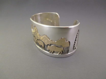 Teton Bracelet – Silver & Gold Teton Bracelet with Roaming Bison