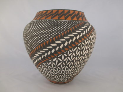 Acoma Pueblo Pottery Jar by Sandra Victorino (Large)