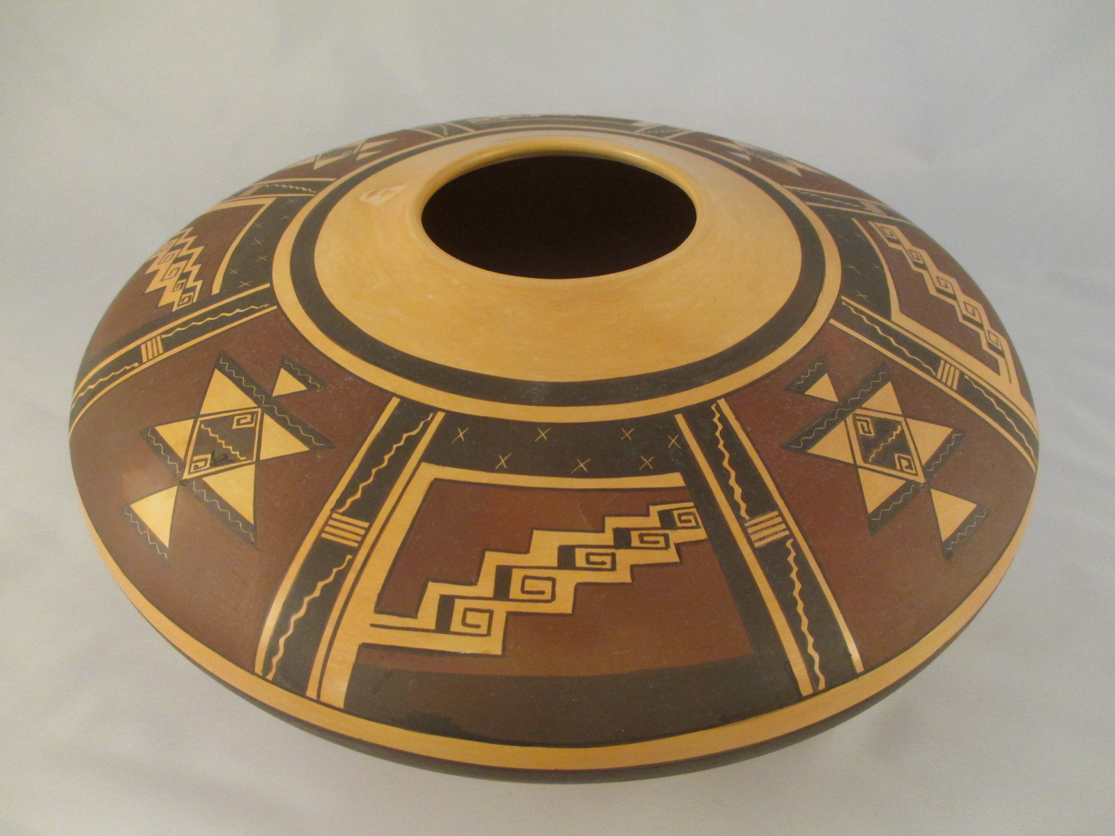 Hopi Pottery by Fawn Navasie (LARGE)