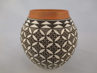 Smaller Pottery Jar by Rebecca Lucario – Acoma Pueblo Pottery