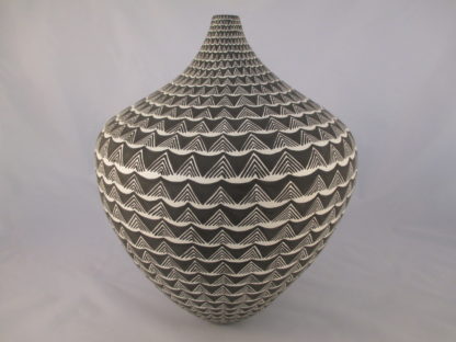 Large Pottery Jar by Sandra Victorino (Acoma Pueblo)