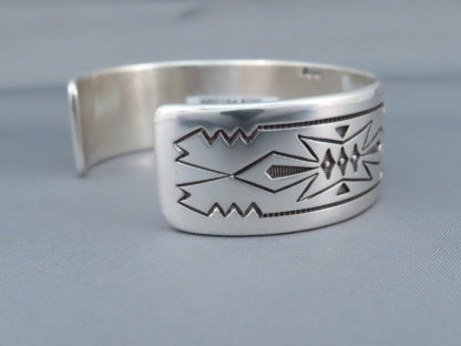 Thomas Curtis Beautiful Sterling Silver Cuff Bracelet (Larger)