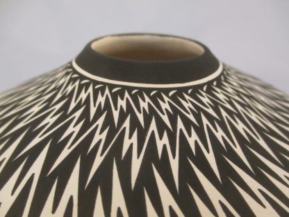 Paula Estevan Acoma Pottery Bowl – ‘Lightning’ Design