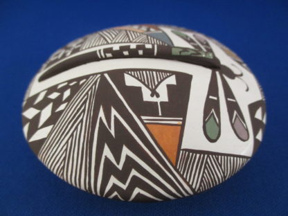 Seed Pot with Dragonfly – Acoma Pottery by Carolyn Concho