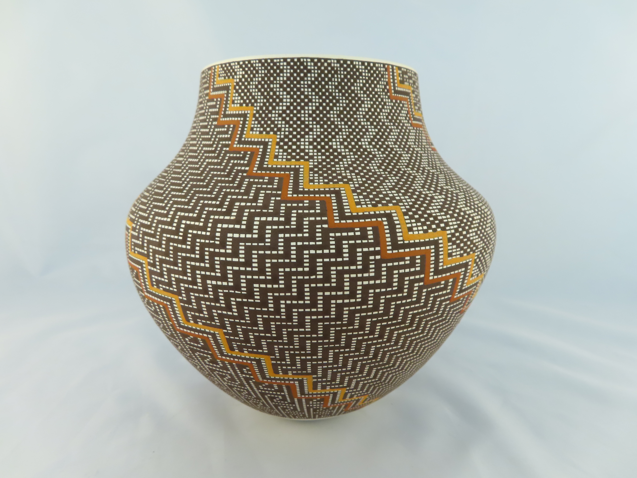 Frederica Antonio Pottery with 4-design Swirl (Acoma Pueblo)