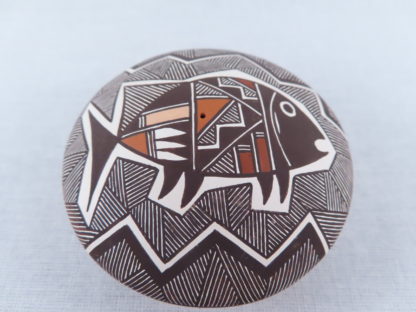 Acoma Pottery – Seed Pot by Rebecca Lucario