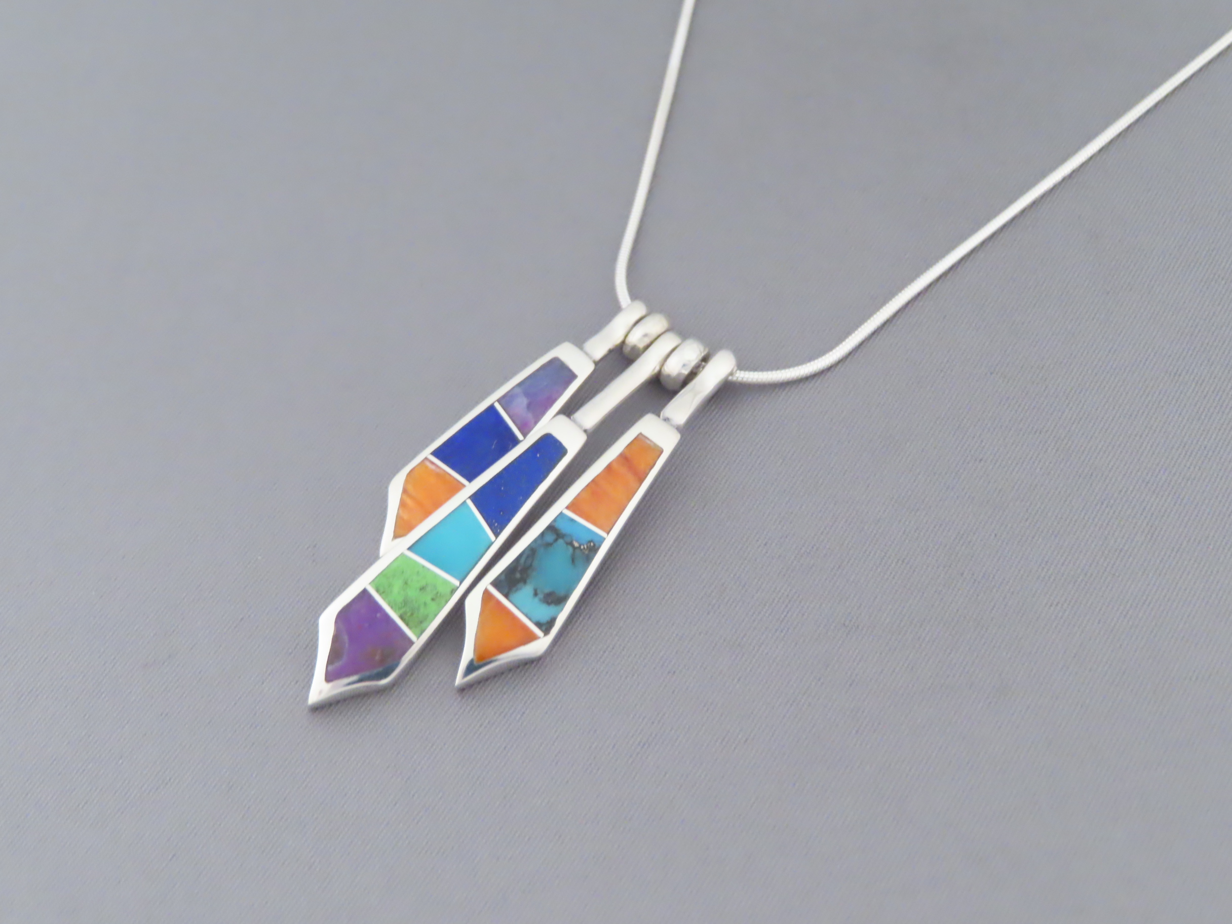 Detailed Multi-Stone Inlay Pendant Necklace